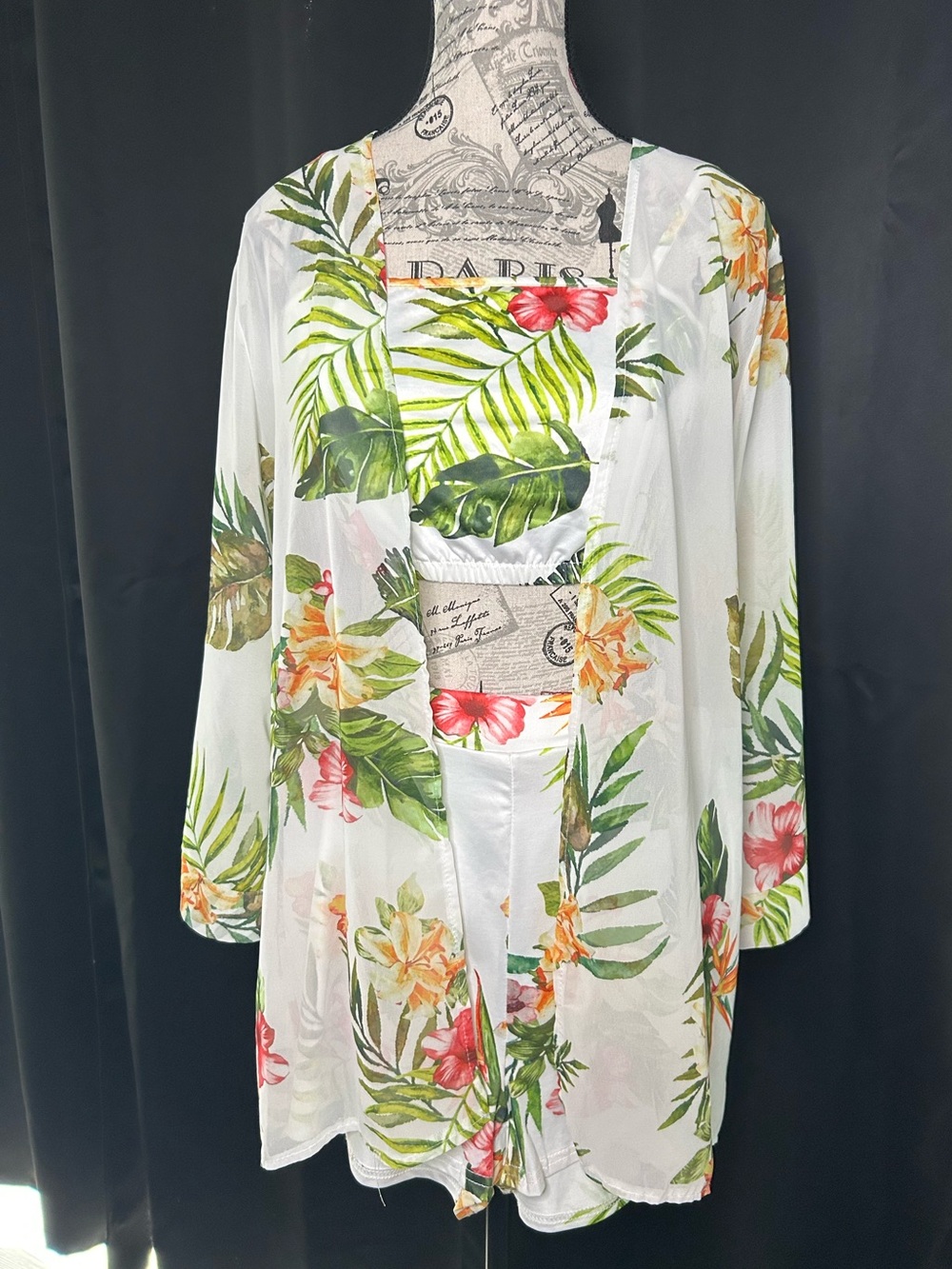 Junior’s Tropical 4 Piece Short-set (XL)